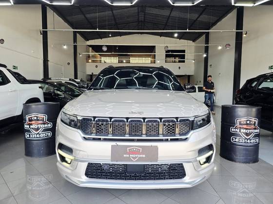 JEEP COMMANDER 1.3 T270 TURBO FLEX OVERLAND AT6 JEEP COMMANDER 1.3 T270 TURBO FLEX OVERLAND AT6